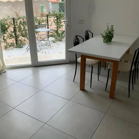 Romeo Apartment Pietra Ligure